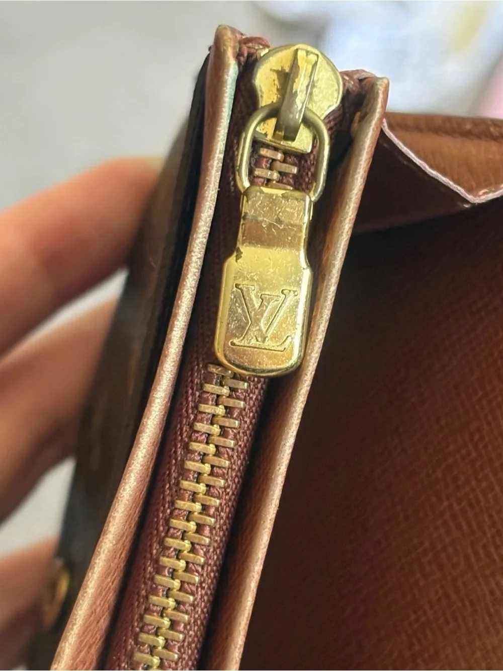 Auth Louis Vuitton Monogram Bifold zippy Wallet